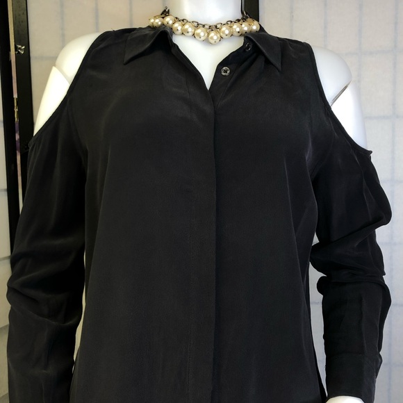 Equipment Women cut out shoulders long sleeves button down shirt 100% silk sz M - Picture 2 of 7